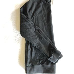 Lulu Lemon, Black Long Sleeve (w/ zip) Size: Large